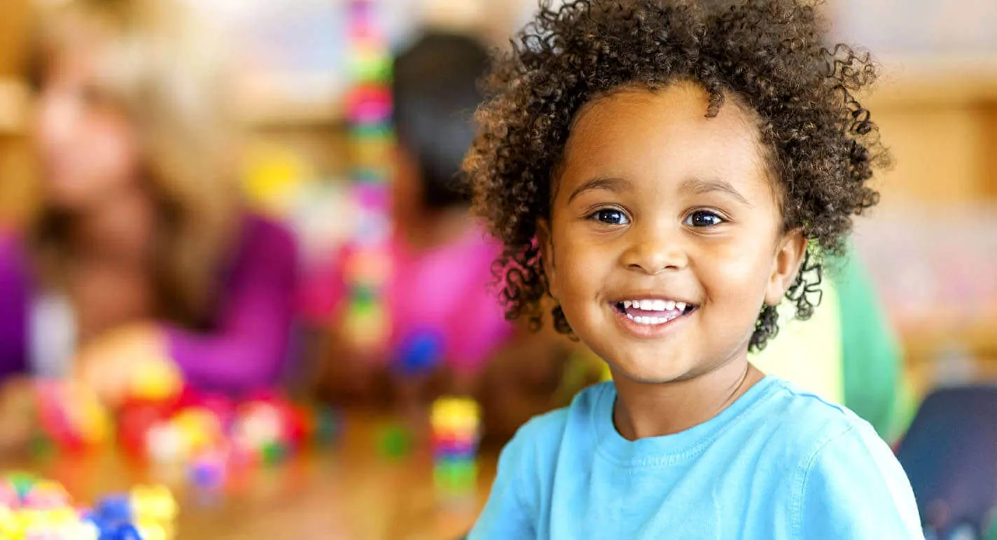 young children collaborating in a diverse dual-language preschool setting