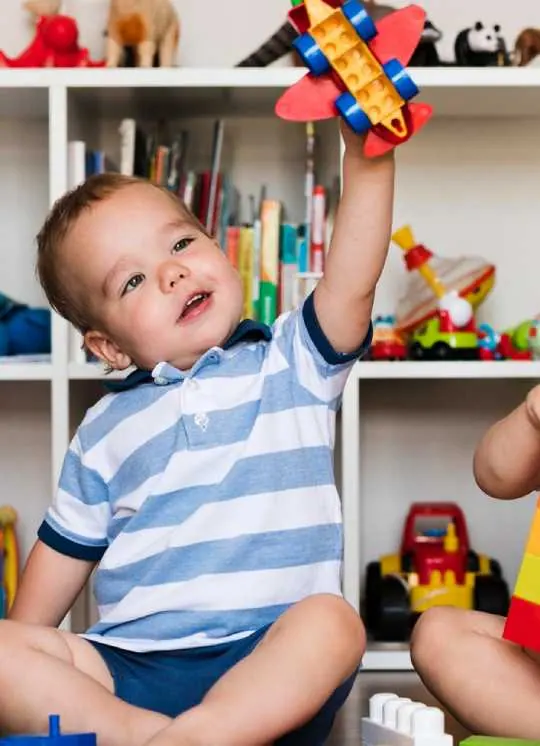 Daycare near Edgebrook Chicago - children learning at Fantasy Island Schools