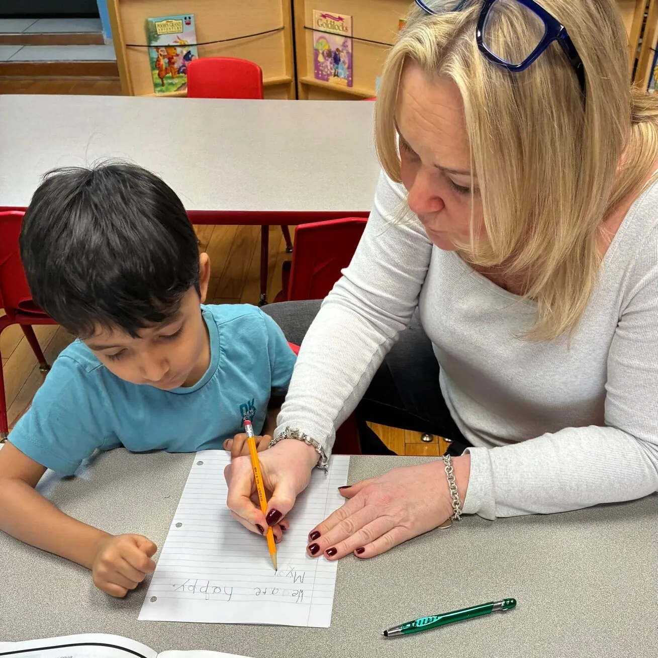 Children reading at Fantasy Island kindergarten Jefferson Park